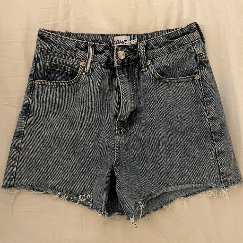 Princess Polly Ariana mid wash denim shorts